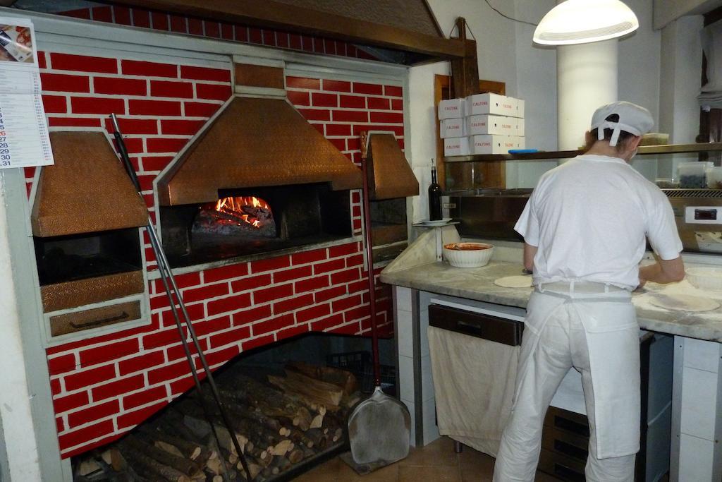 Albergo Ristorante Gori Ameglia Ngoại thất bức ảnh
